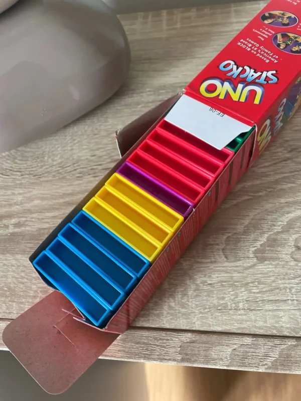 Uno stacko cartas jogos de tabuleiro entretenimento familiar - Imagem 6