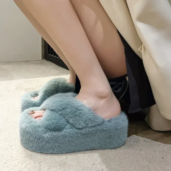 chinelo casa macio fuzzy - Imagem 4