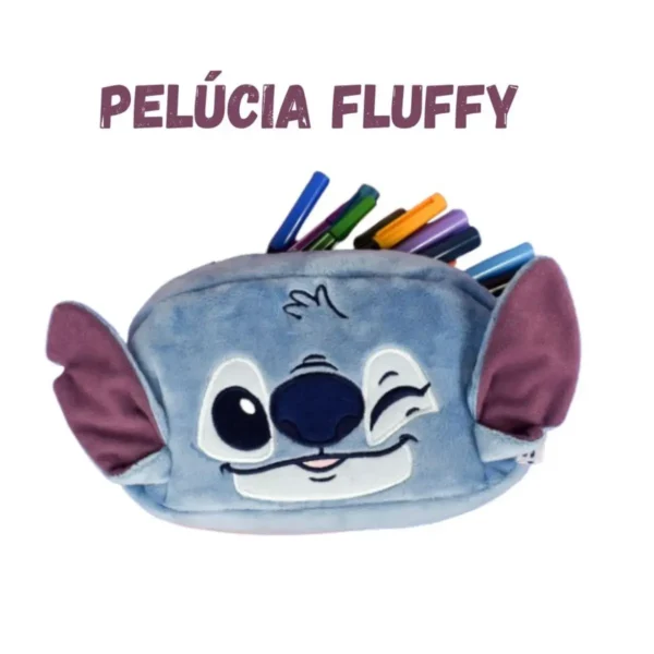 Estojo Fluffy Pelúcia Stitch DAC Grande Disney com Zíper - Imagem 2